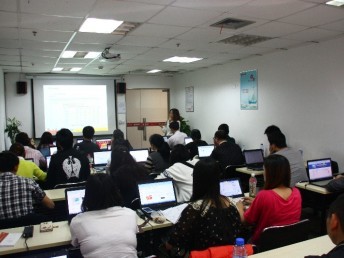 上海美工設(shè)計培訓(xùn) 專業(yè)技能提升店鋪顏值，拓展影視專業(yè)技術(shù)新領(lǐng)域